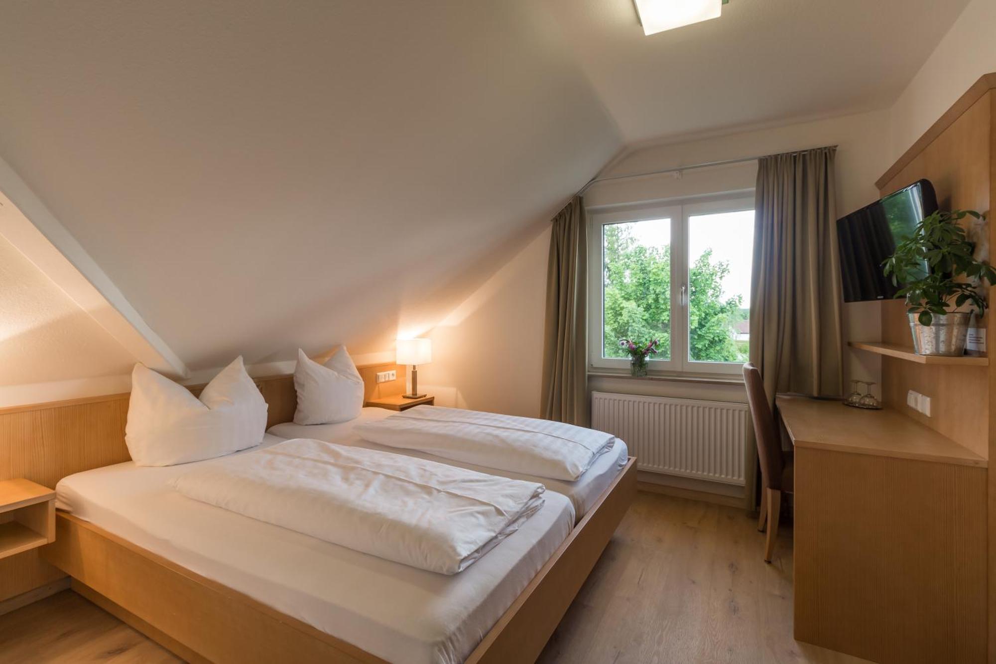 Gaestehaus Burgblick Bisingen Room photo